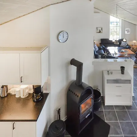 Awesome In With Kitchen Holiday home